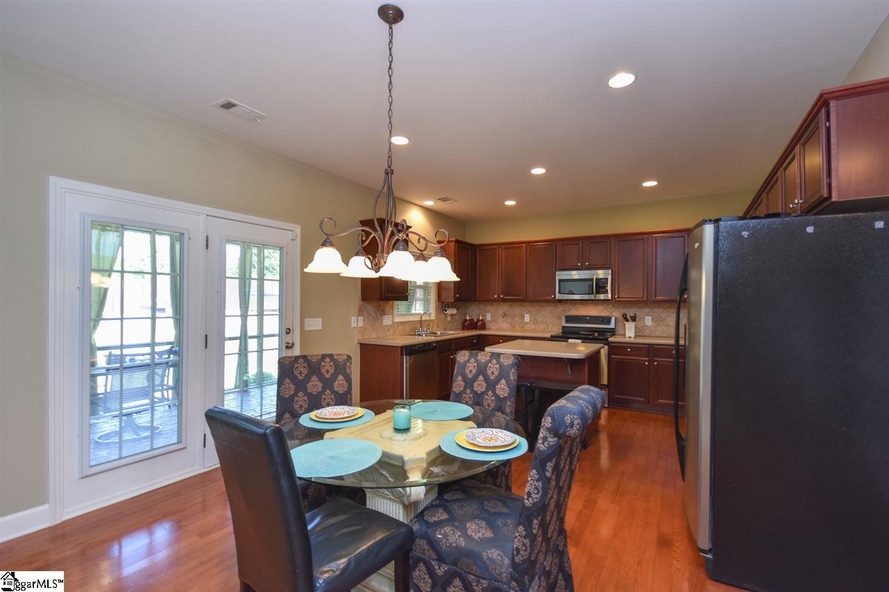 211 Elstar Loop Road Simpsonville, SC 29681 - Photo 13 of 34