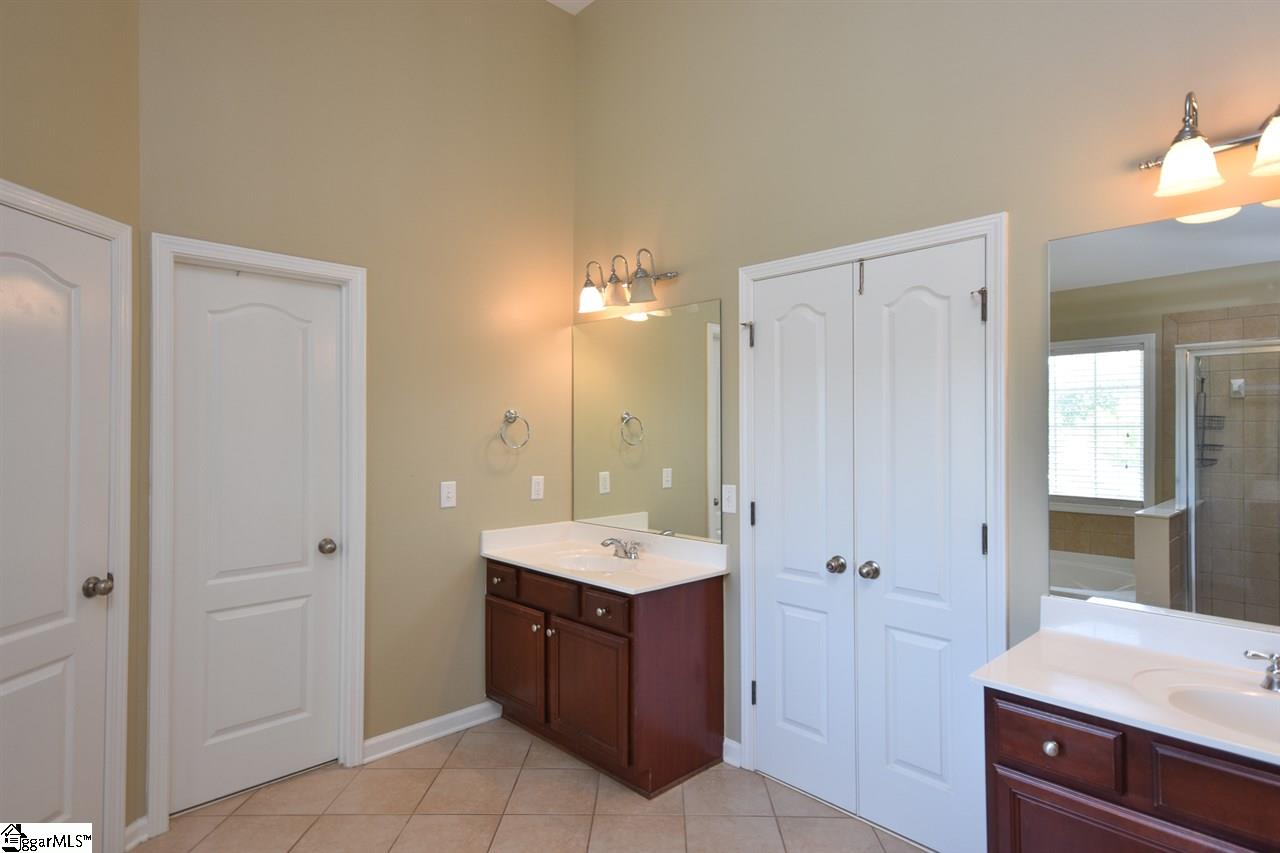 211 Elstar Loop Road Simpsonville, SC 29681 - Photo 23 of 34