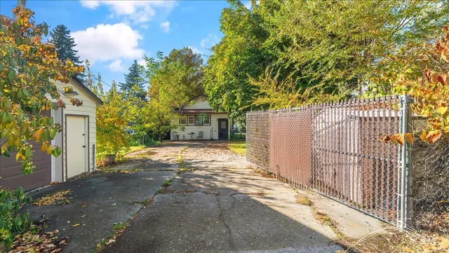 $270,000 | 4024 North Jefferson Street, Spokane, WA 99205