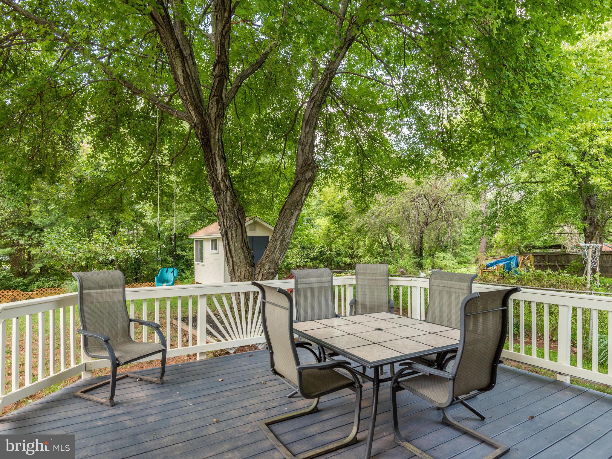 801 West Poplar Road Sterling, VA 20164 - Photo 29 of 30 Deck Patio