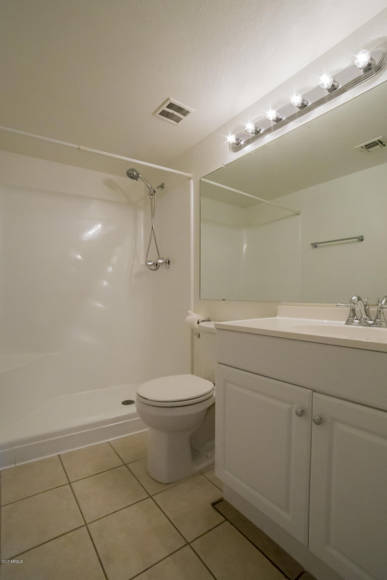 4201 East Camelback Road, Unit 84 Phoenix, AZ 85018 - Photo 21 of 33 IMG_5024