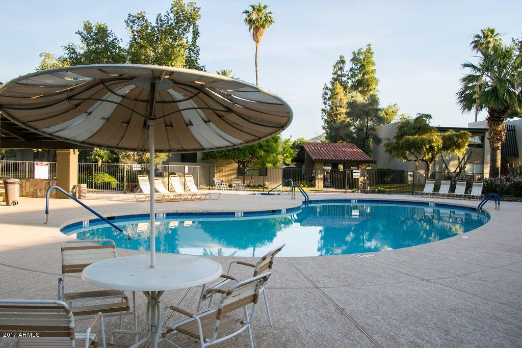 4201 East Camelback Road, Unit 84 Phoenix, AZ 85018 - Photo 29 of 33 villa Green