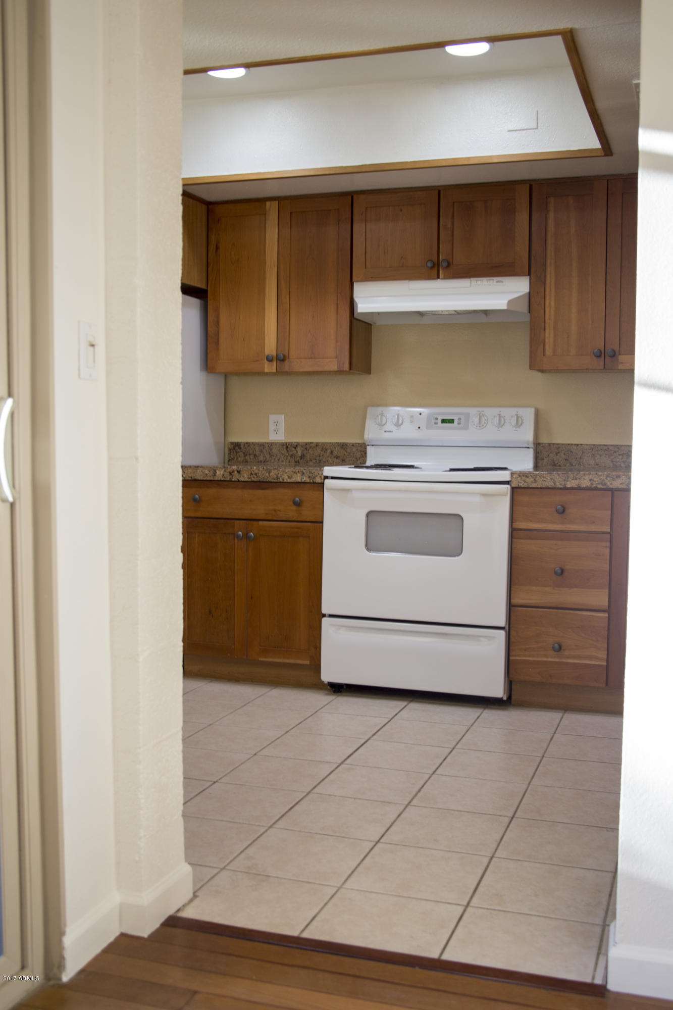 4201 East Camelback Road, Unit 84 Phoenix, AZ 85018 - Photo 8 of 33 IMG_4760
