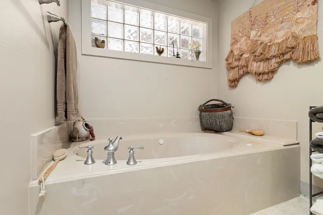 $949,000 | 2360 Gun And Rod Circle, Brenham, TX 77833