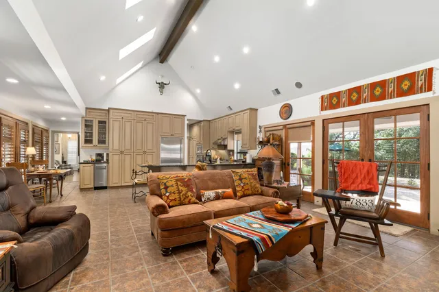 $949,000 | 2360 Gun And Rod Circle, Brenham, TX 77833