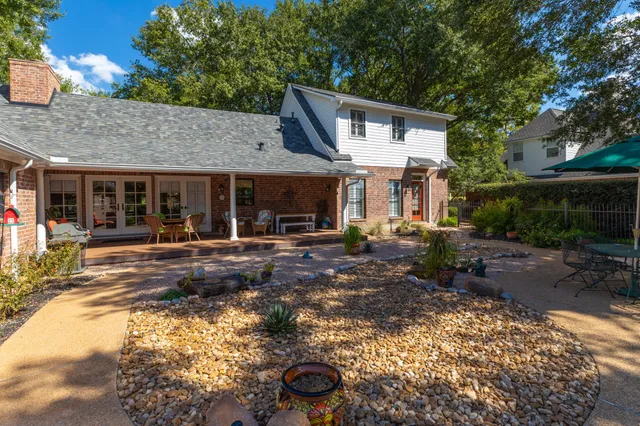 $949,000 | 2360 Gun And Rod Circle, Brenham, TX 77833