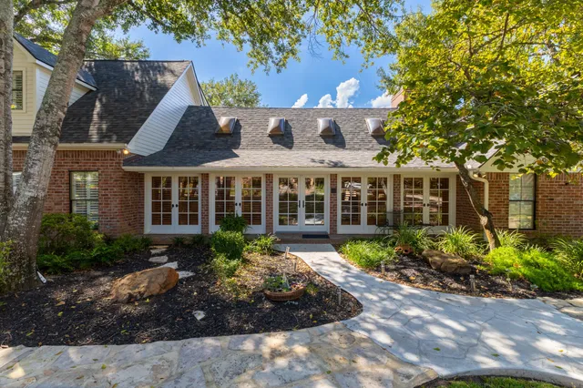 $949,000 | 2360 Gun And Rod Circle, Brenham, TX 77833
