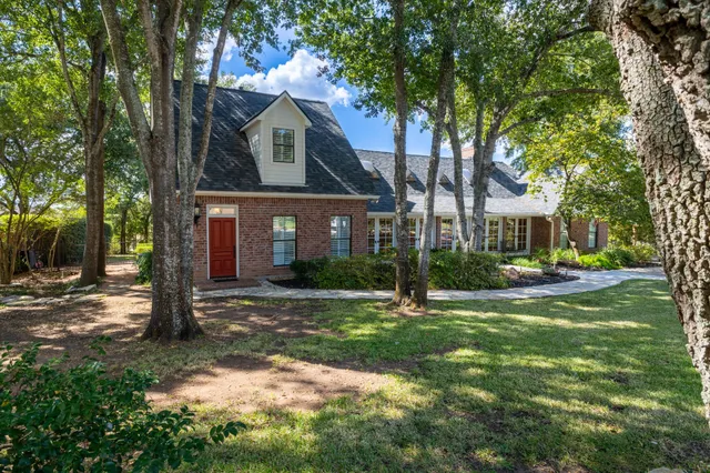 $949,000 | 2360 Gun And Rod Circle, Brenham, TX 77833