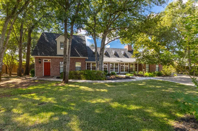 $949,000 | 2360 Gun And Rod Circle, Brenham, TX 77833