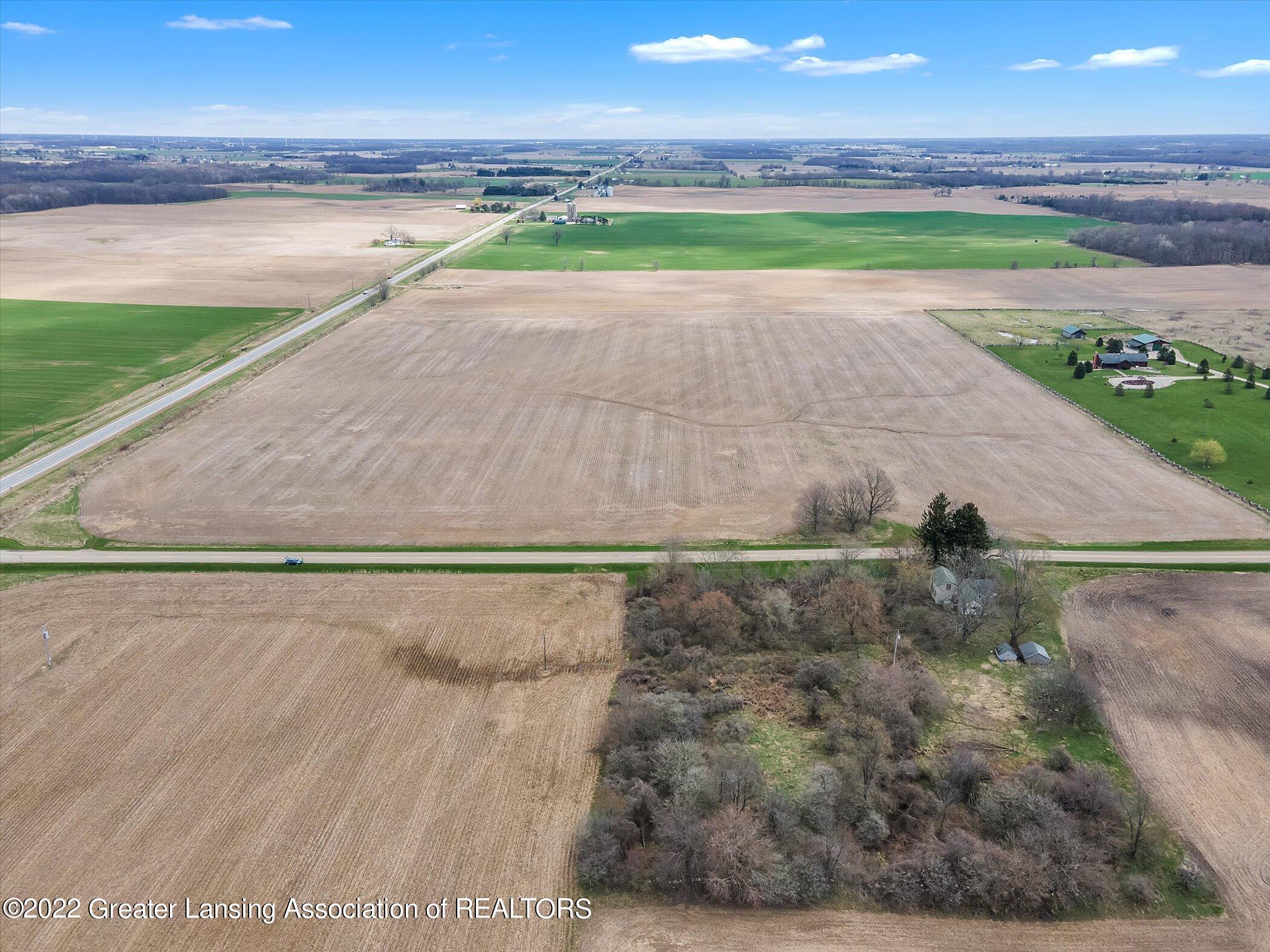 1 West Cleveland Road Perrinton, MI 48871 - Photo 2 of 11 9