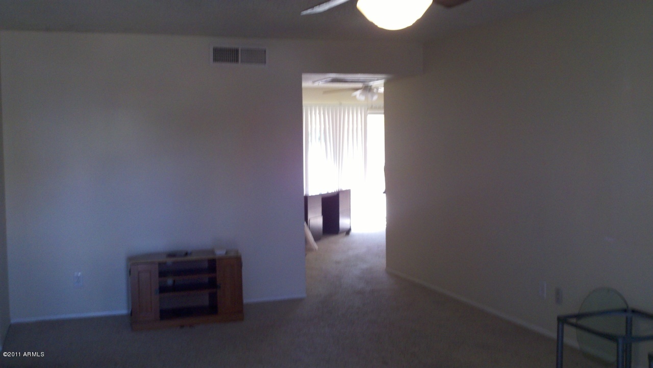 2109 East Cornell Drive Tempe, AZ 85283 - Photo 2 of 15 Living Room