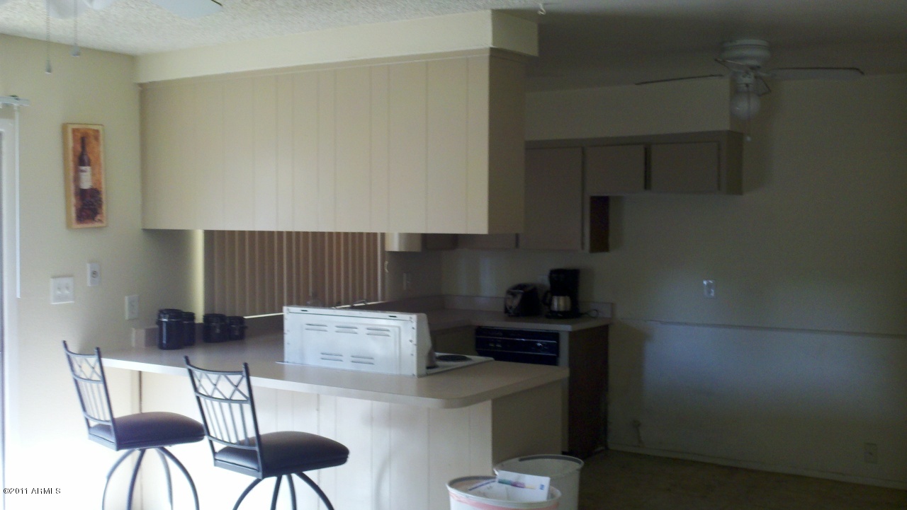 2109 East Cornell Drive Tempe, AZ 85283 - Photo 4 of 15 Kitchen