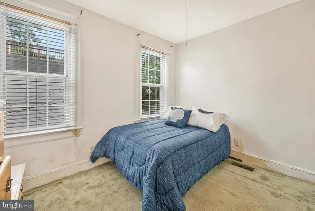 $598,000 | 1374 C Street Northeast, Washington, DC 20002