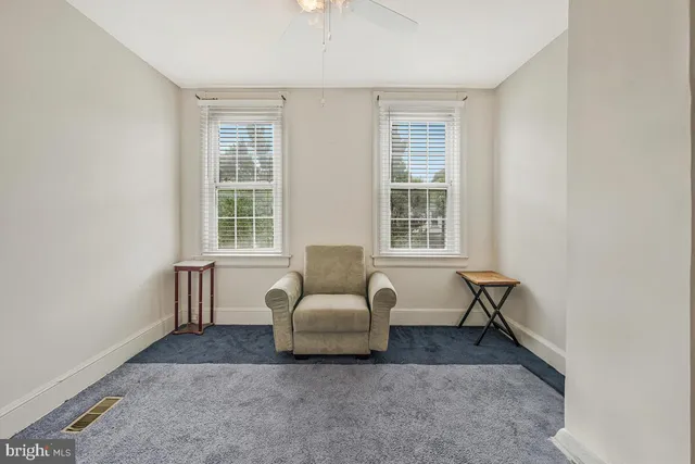 $598,000 | 1374 C Street Northeast, Washington, DC 20002