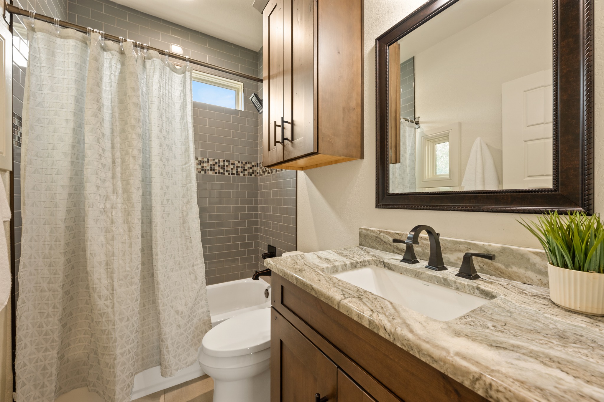 3907 Bailey Lane Austin, TX 78756 - Photo 26 of 40 Full guest bath off of the upstairs game room
