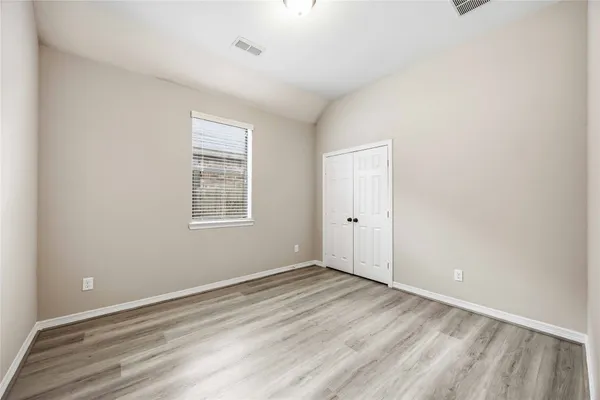 $2,950 | 13412 Ravens Park Lane, Pearland, TX 77584