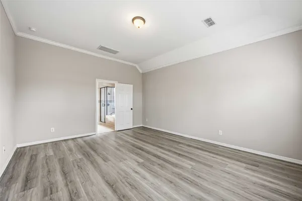 $2,950 | 13412 Ravens Park Lane, Pearland, TX 77584