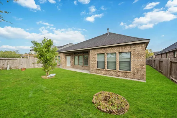 $2,950 | 13412 Ravens Park Lane, Pearland, TX 77584