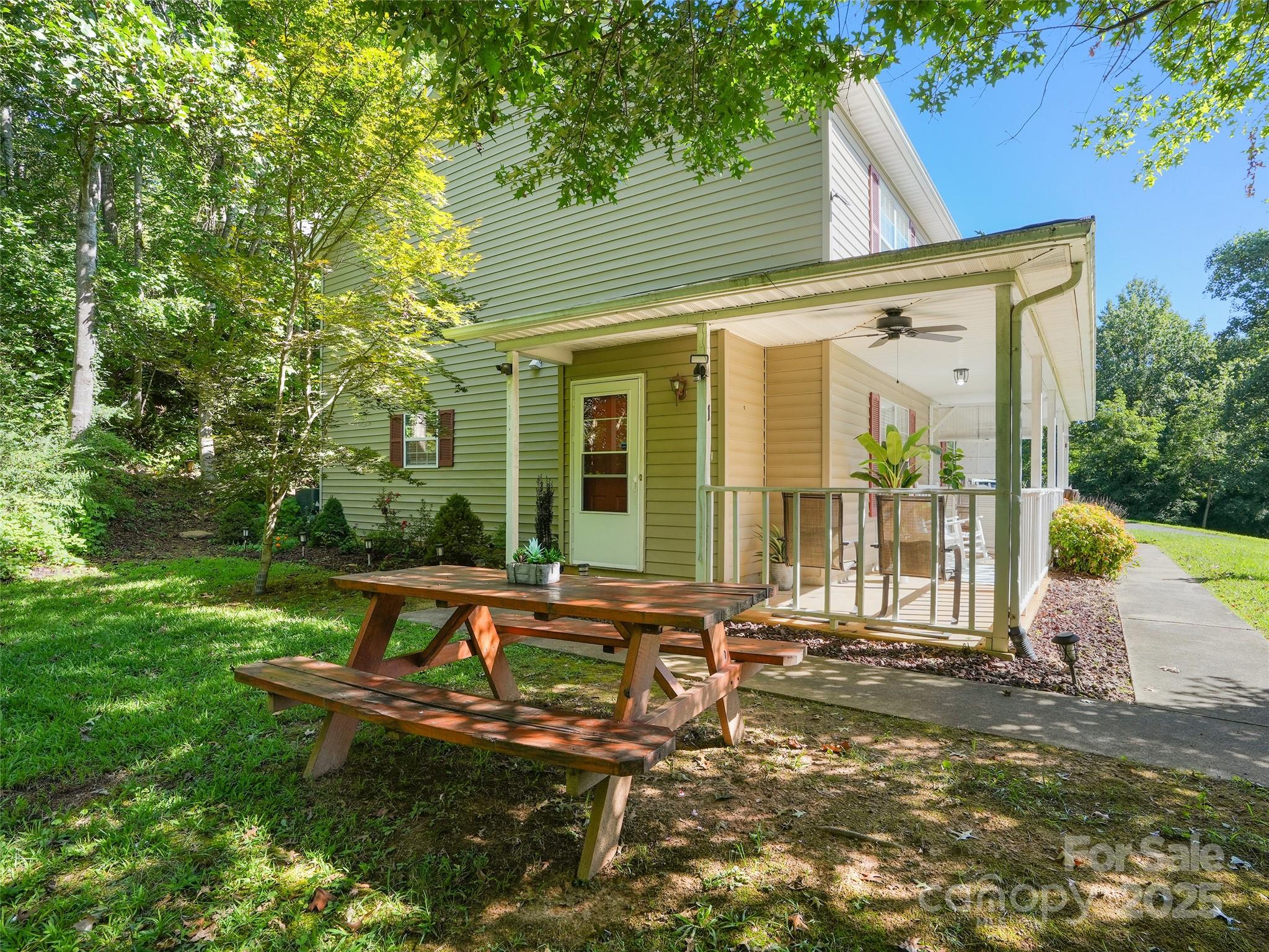 1 Rocking Porch Road Asheville, NC 28805 - Photo 5 of 25