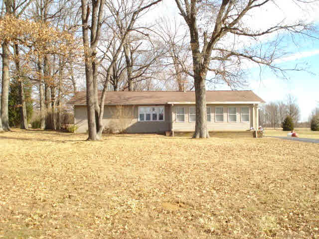 766 South Township Line Road Thompsonville, IL 62890 - Photo 3 of 21