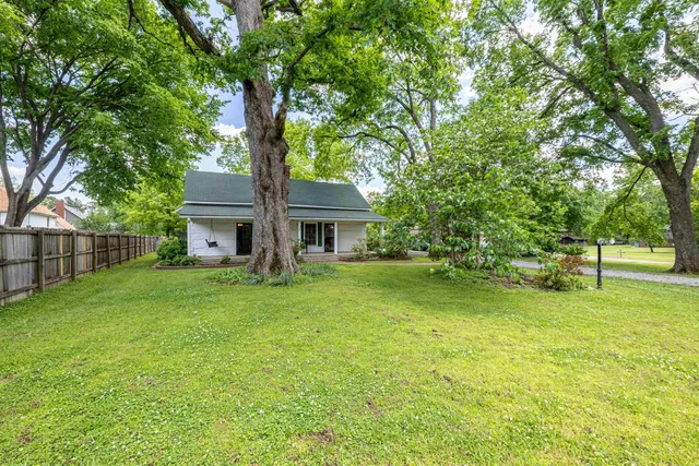 $550,000 | 3292 Sycamore View Road, Bartlett, TN 38134