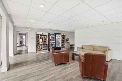 $145,000 | 600 East 8th Street, Unit 2K, Kansas City, MO 64106