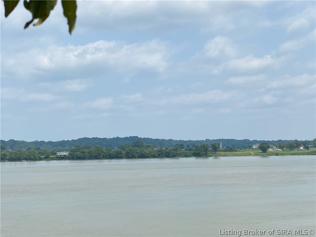 6602 Longview Beach Road Jeffersonville, IN 47130 - Photo 4 of 4 Gallery Image 4