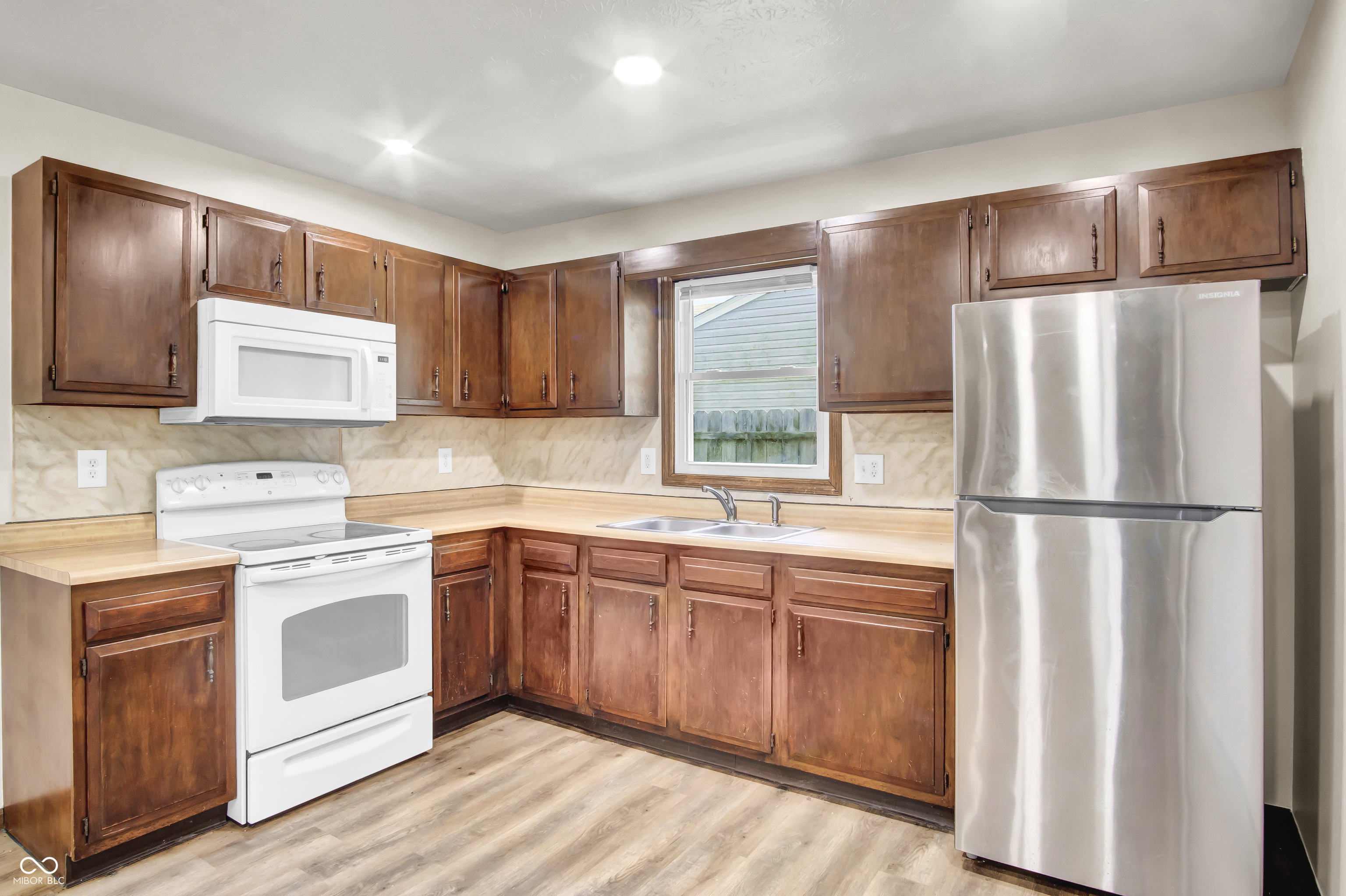 134 Schaefer Drive Hope, IN 47246 - Photo 9 of 24 Gallery Image 9