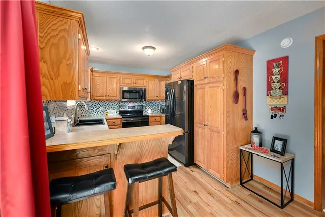 $340,000 | 1202 Ashford Street, Pleasant Hill, MO 64080