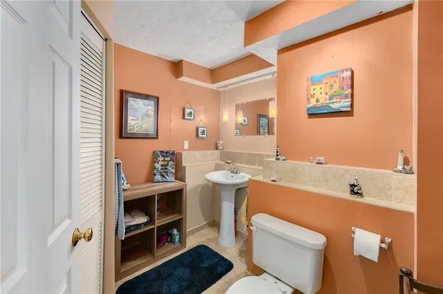 $340,000 | 1202 Ashford Street, Pleasant Hill, MO 64080