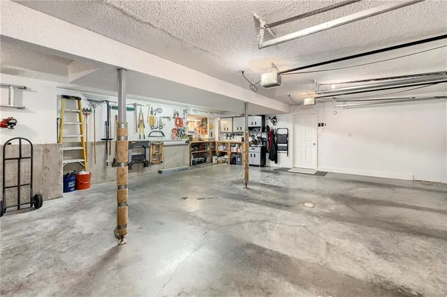 $340,000 | 1202 Ashford Street, Pleasant Hill, MO 64080