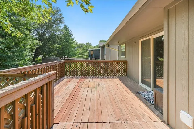 $340,000 | 1202 Ashford Street, Pleasant Hill, MO 64080