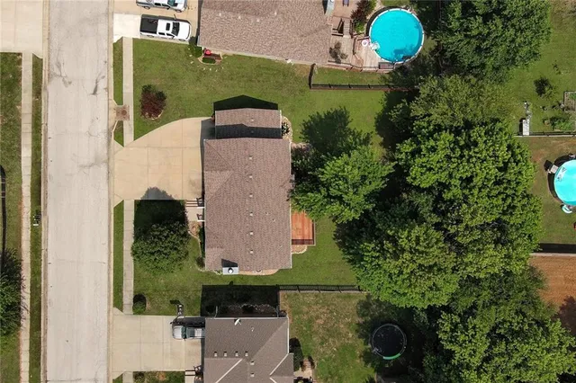 $340,000 | 1202 Ashford Street, Pleasant Hill, MO 64080