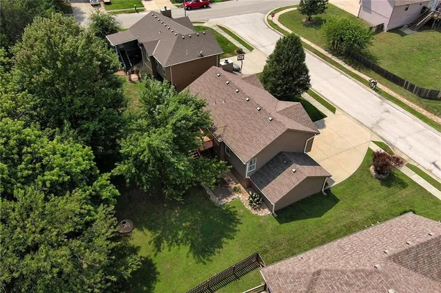 $340,000 | 1202 Ashford Street, Pleasant Hill, MO 64080