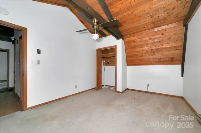 a view of washer and dryer in a utility room