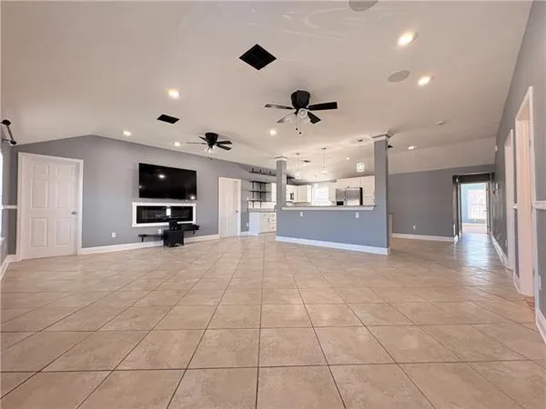 $3,000 | 412 Avenue G, Unit A, Marrero, LA 70072