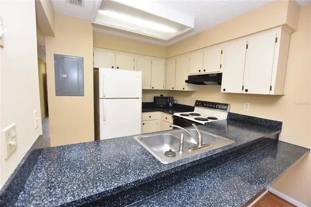 $1,285 | 6079 Topher Trail, Mulberry, FL 33860