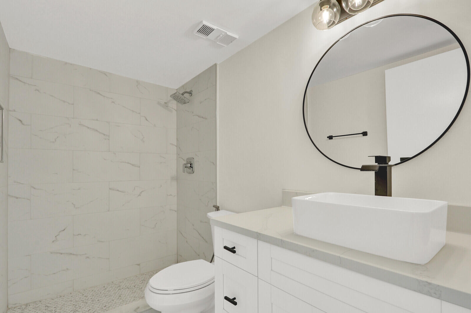21938 Remsen Terrace, Unit 203 Boca Raton, FL 33433 - Photo 24 of 29 Second Bathroom
