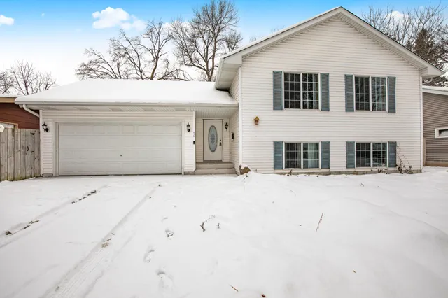 $315,000 | 415 7th Avenue South, Buffalo, MN 55313