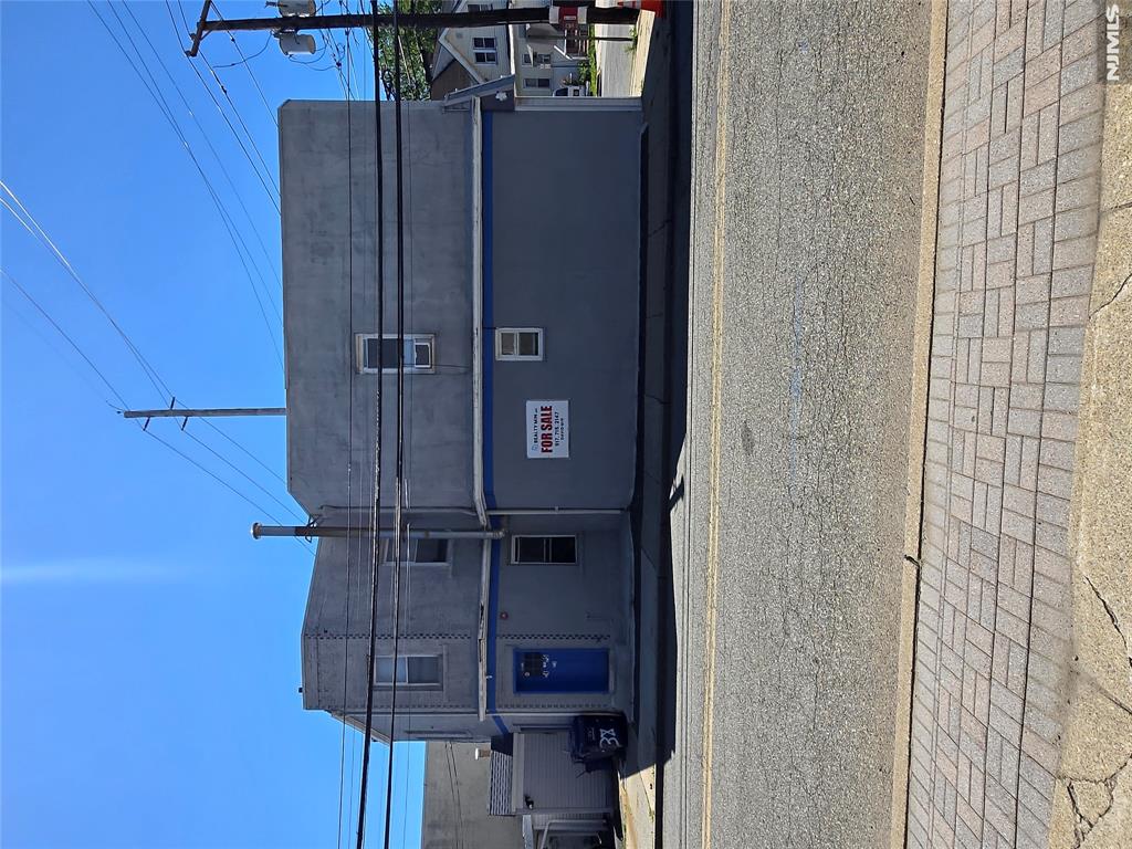 198 Kansas Street Hackensack, NJ 07601 - Photo 4 of 16
