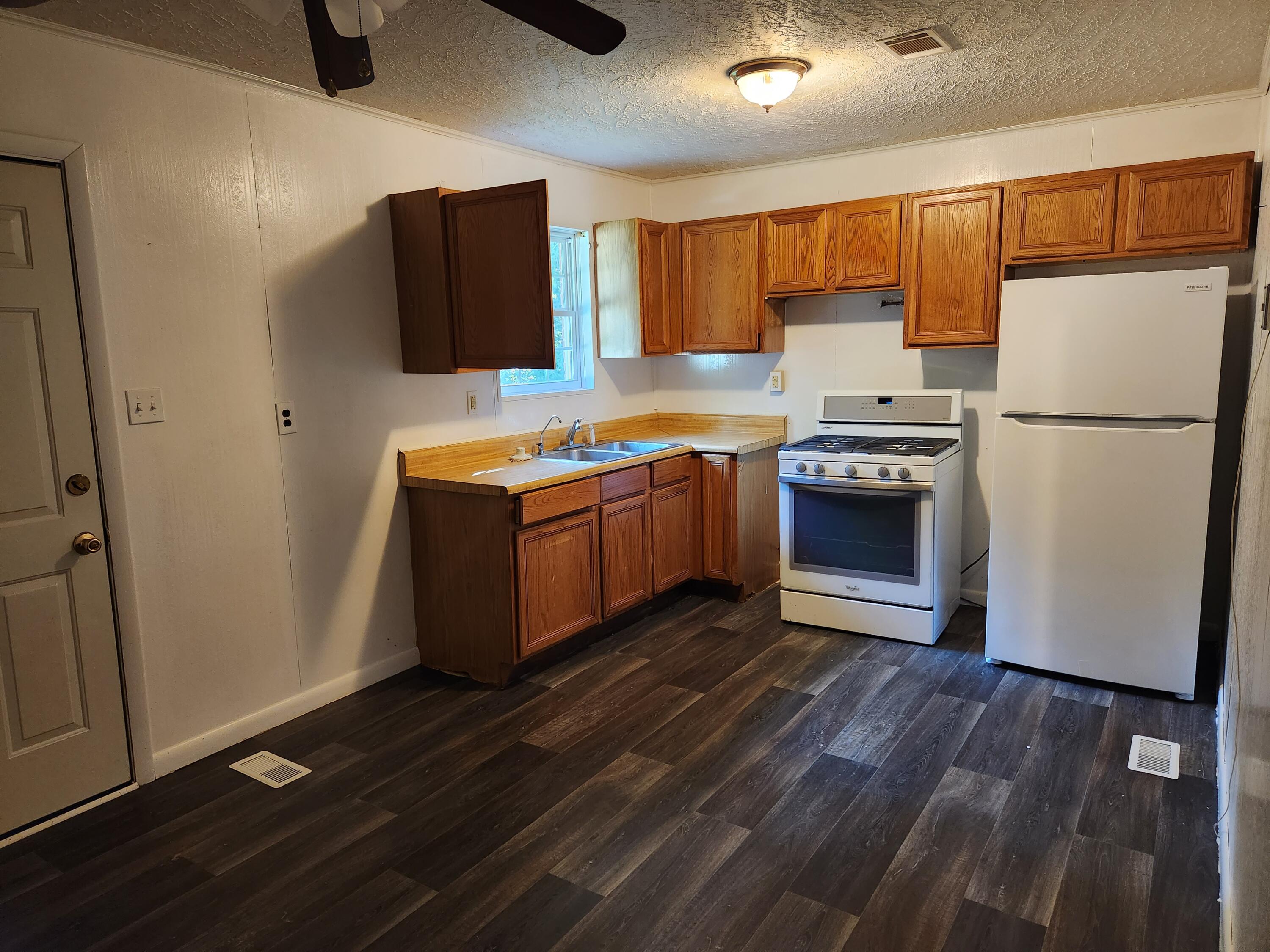 3711 Legion Road Blackville, SC 29817 - Photo 4 of 8