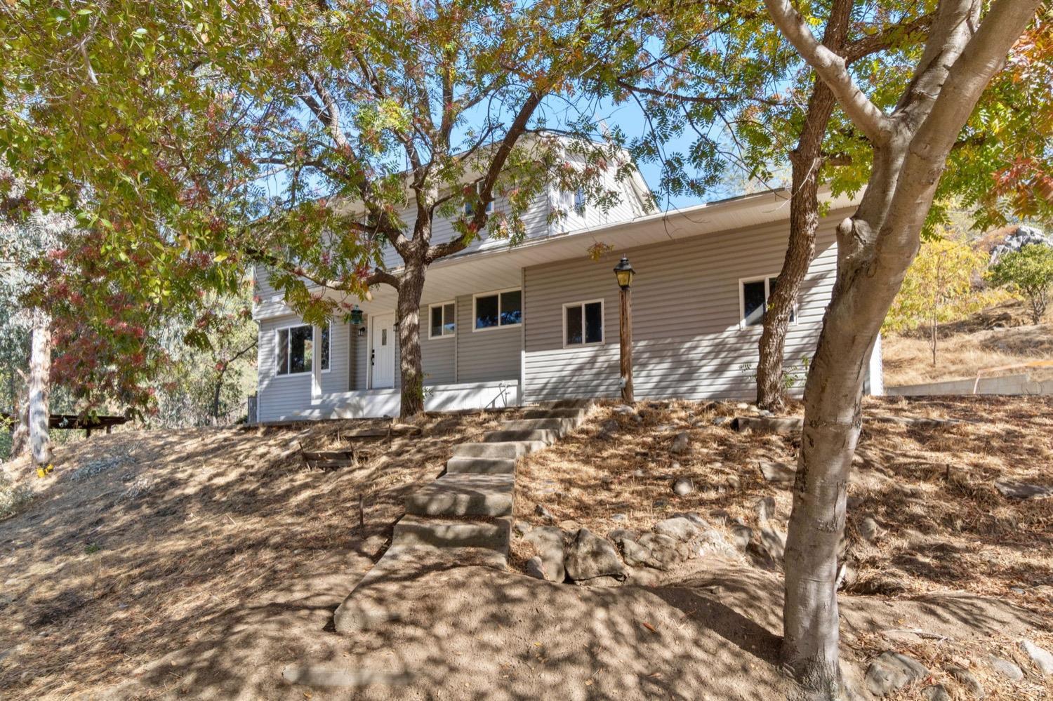 43299 Ranger Cir Drive Coarsegold, CA 93614 - Photo 1 of 44