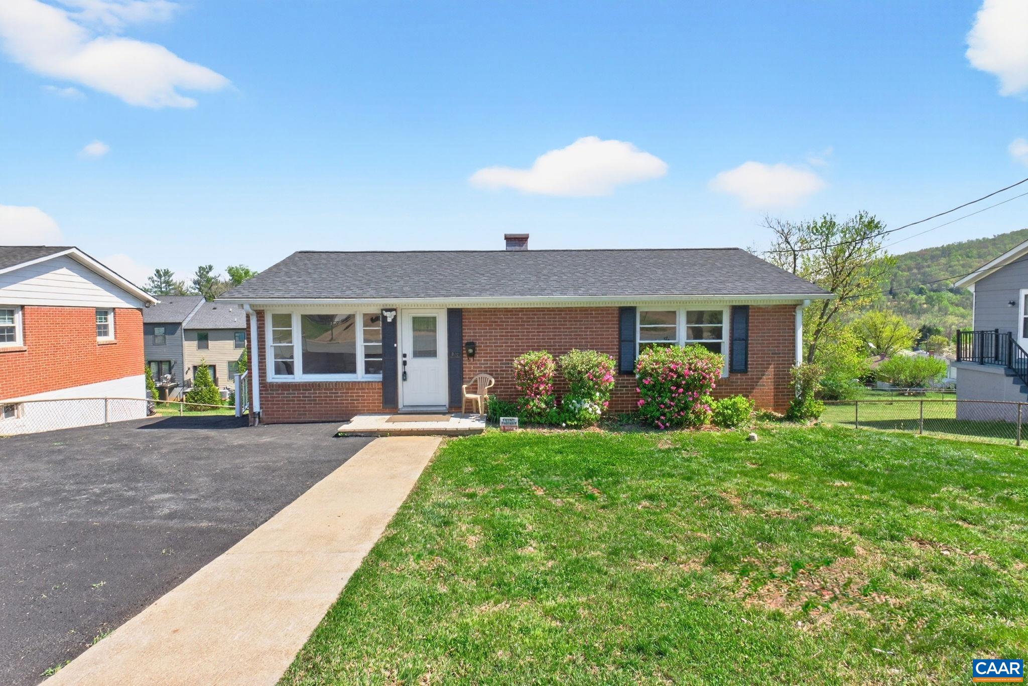 316 Carlton Road Charlottesville, VA 22902 - Photo 1 of 36