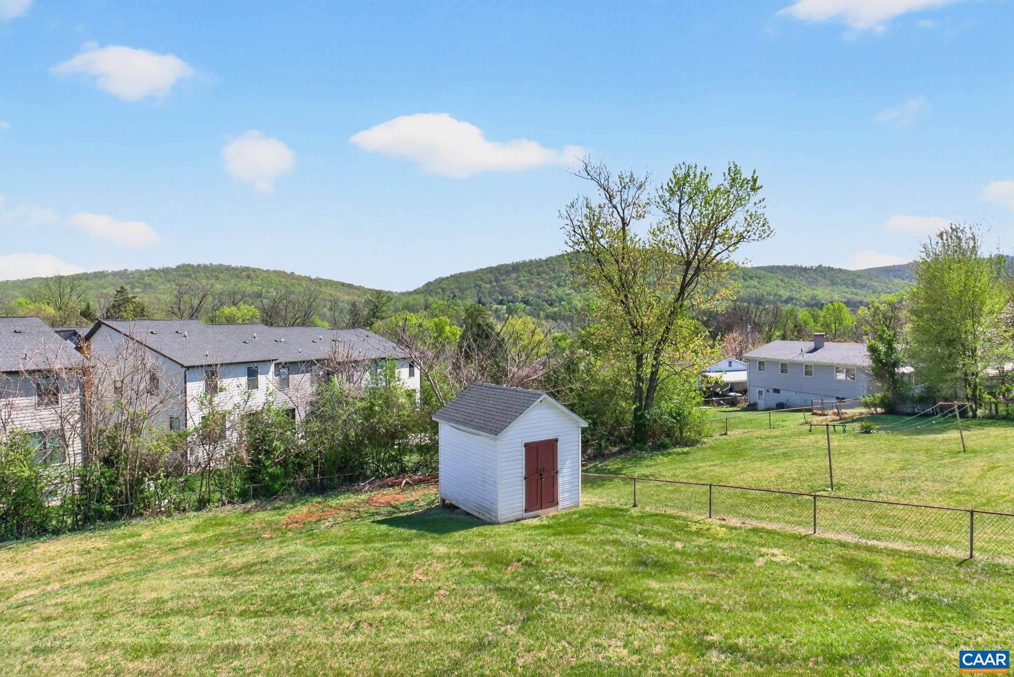 316 Carlton Road Charlottesville, VA 22902 - Photo 24 of 36