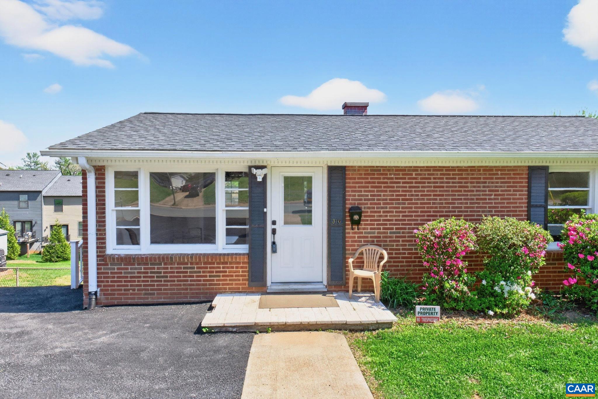 316 Carlton Road Charlottesville, VA 22902 - Photo 3 of 36