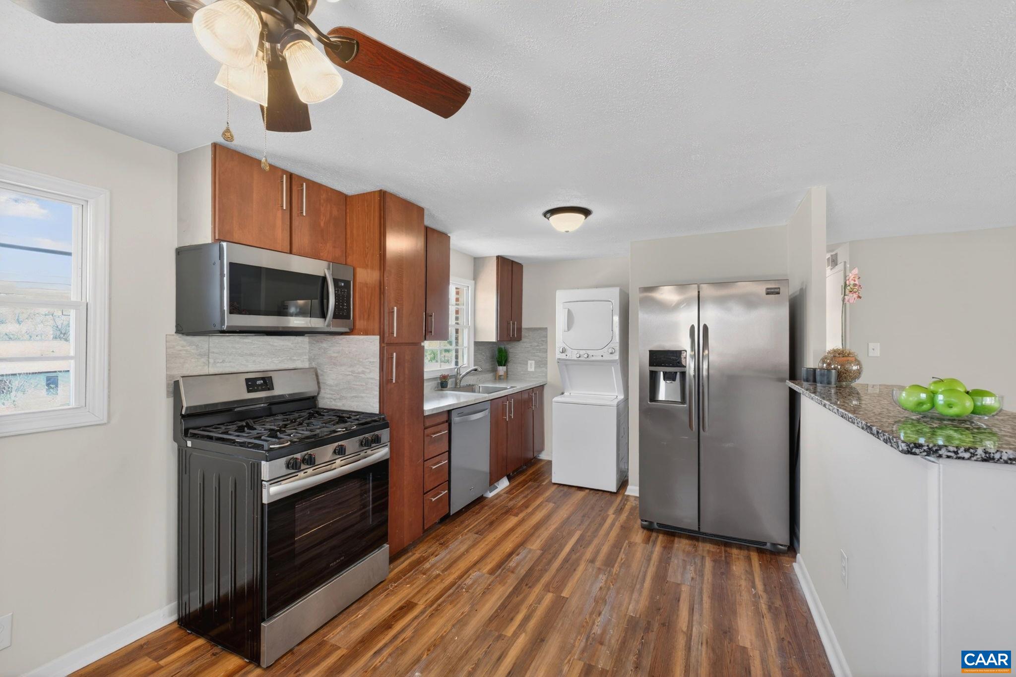 316 Carlton Road Charlottesville, VA 22902 - Photo 7 of 36