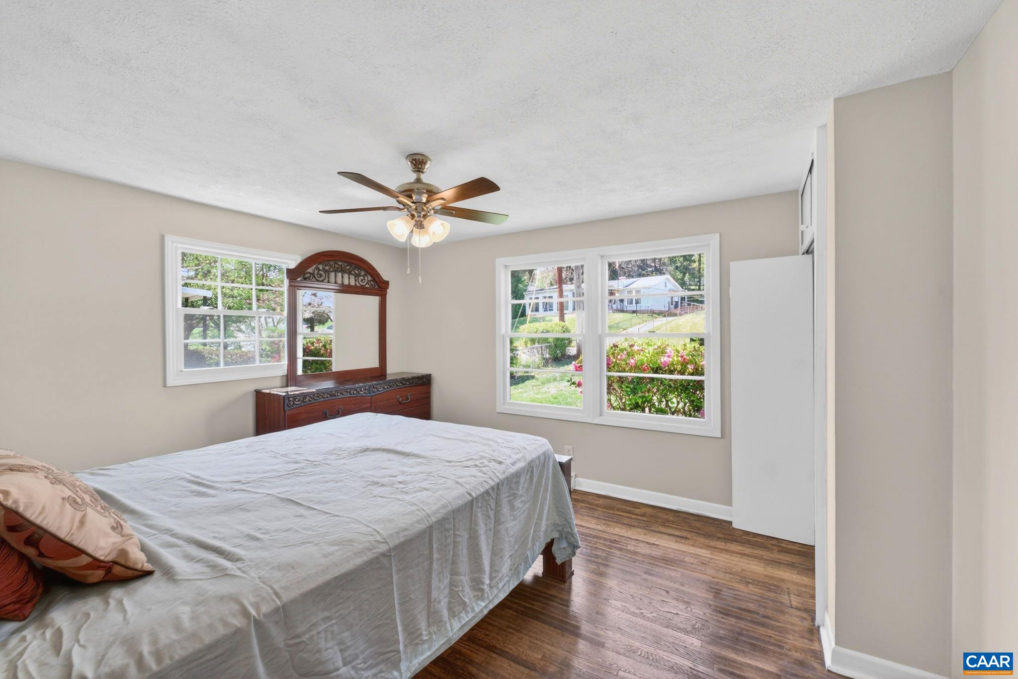 316 Carlton Road Charlottesville, VA 22902 - Photo 10 of 36