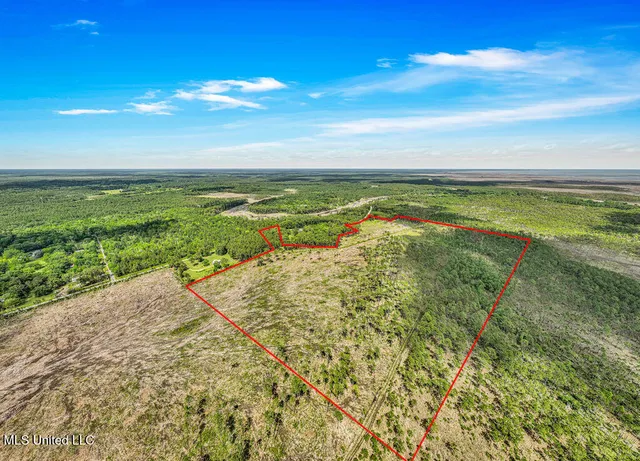 $96,460 | 4 Bayou Cumbest Road, Moss Point, MS 39562