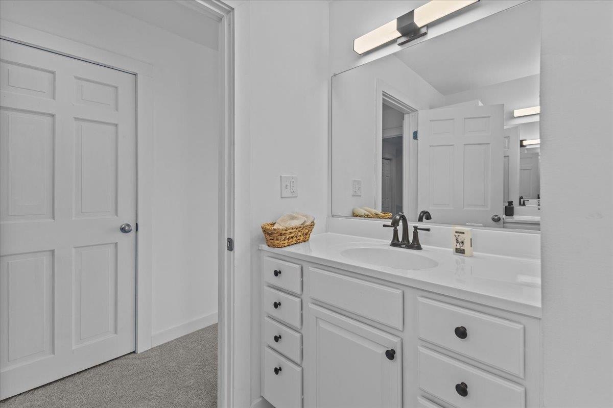 1142 Prindle Road Charlotte, VT 05445 - Photo 6 of 59 Gallery Image 6