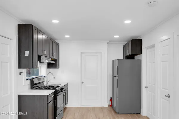 $2,200 | 231 Blaine Avenue, Unit C, Seaside Heights, NJ 08751